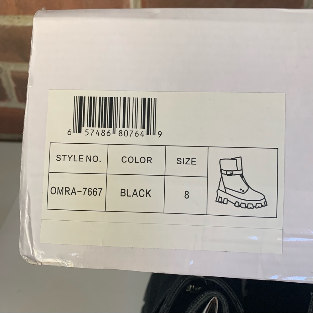 Olivia Miller Angie Black Lugged Platform Ankle Boot Size US 8 M - Picture 8 of 8